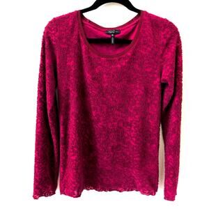 Rag & Bone Collier Top in Textured Red Jacquard size Medium